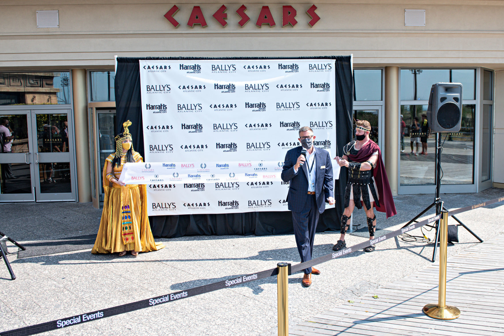 070420_nws_casinoreopen